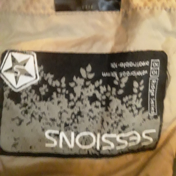 Jacket - Picture 1 of 5